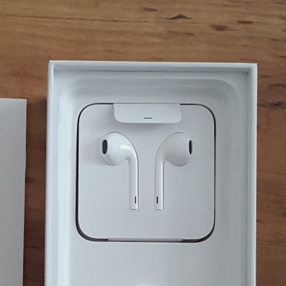 new iphone headphones
